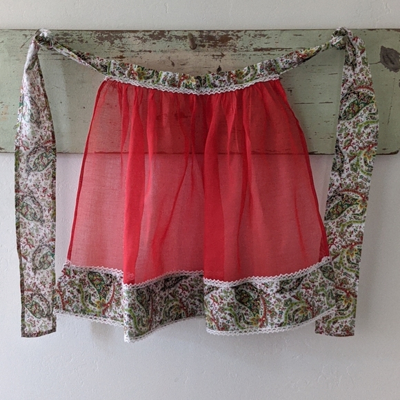 Vintage Handmade Sheer & Paisley Linen Half Apron - Picture 2 of 9